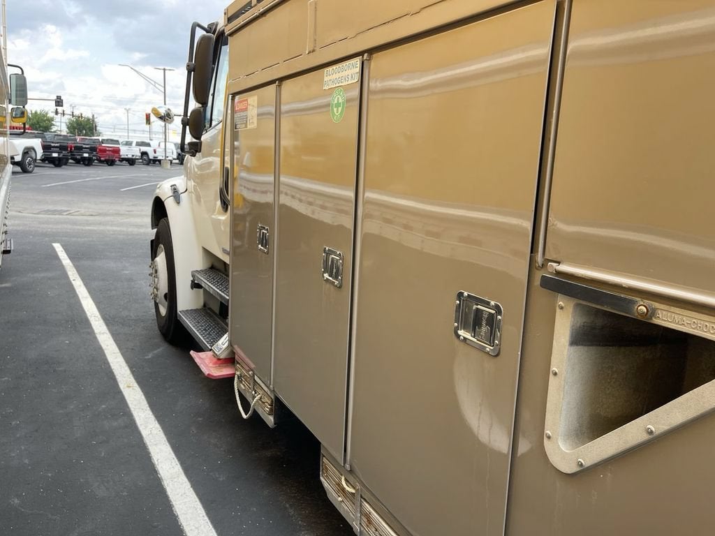 2007 FRT M2106S NA