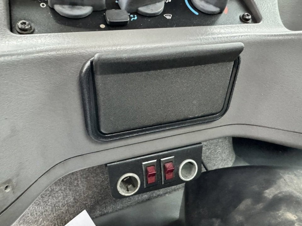 2007 FRT M2106S NA