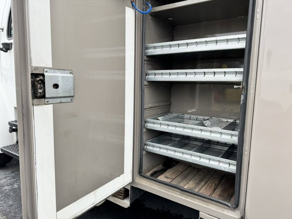 2007 FRT M2106S NA