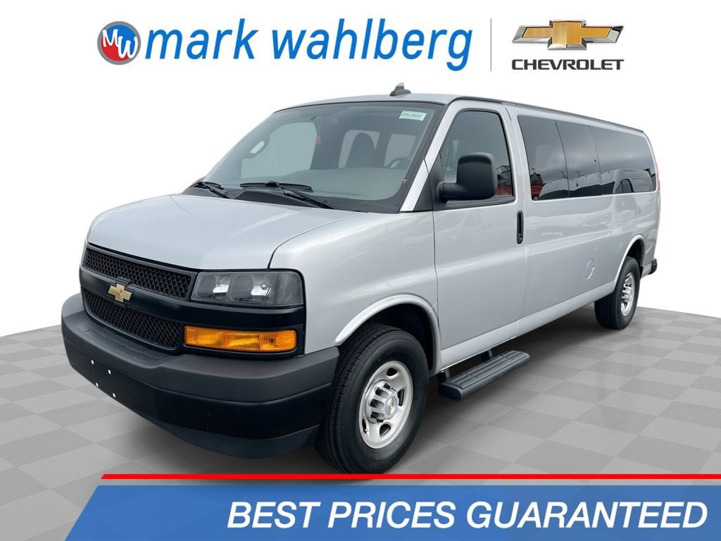 2023 Chevrolet Express Passenger 3500 LS