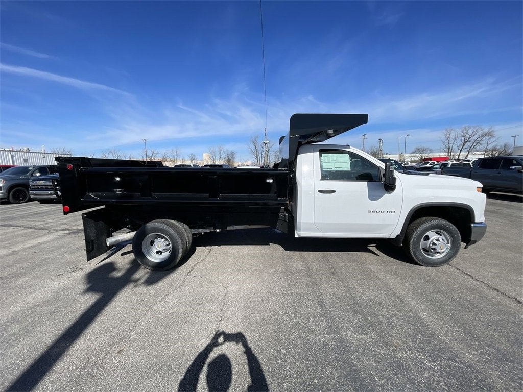 2025 Chevrolet Silverado 3500 HD Chassis Cab Work Truck