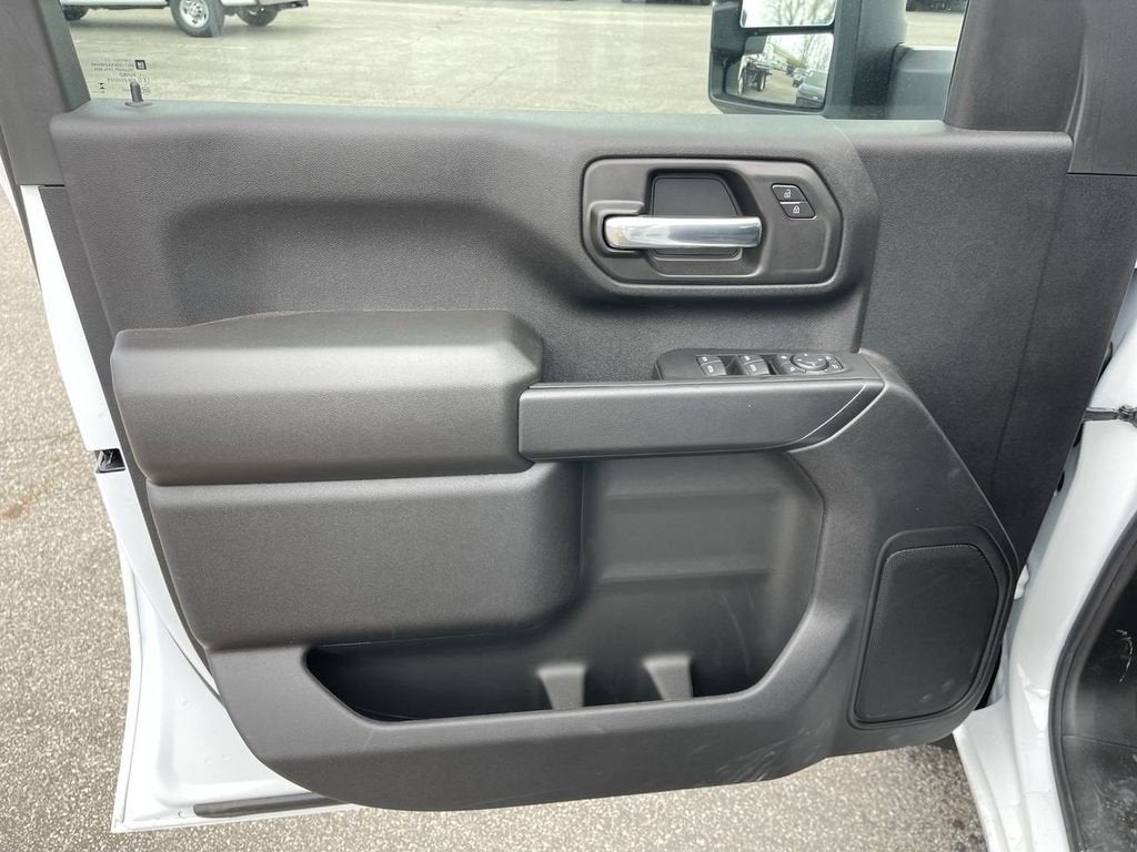 2025 Chevrolet Silverado 3500 HD Chassis Cab Work Truck