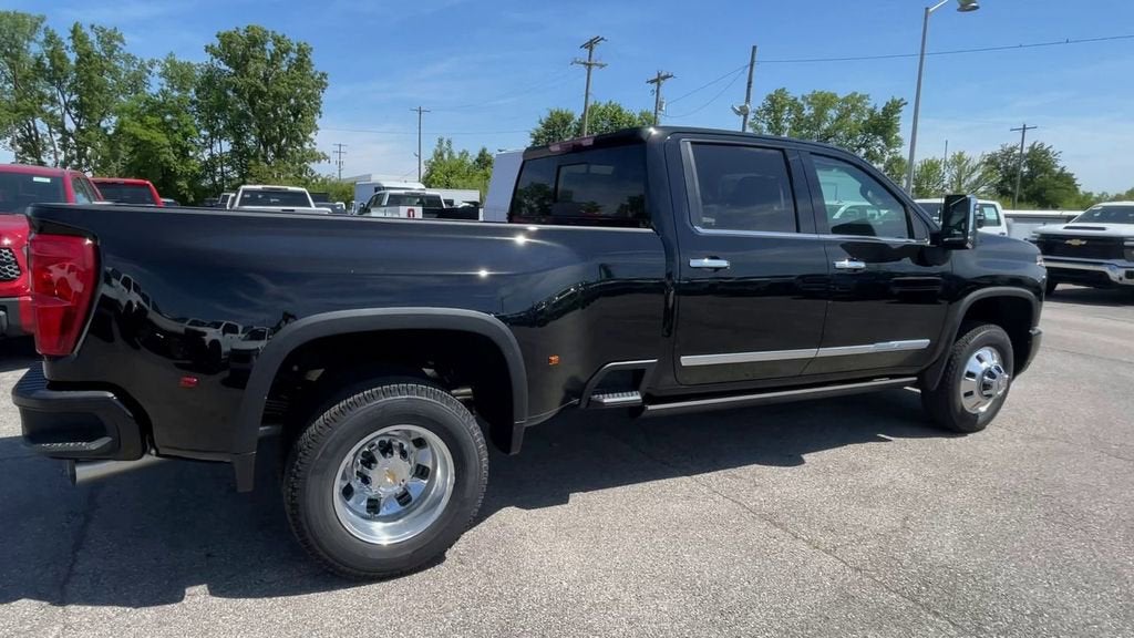 2026 Chevrolet Silverado 3500 HD High Country DRW