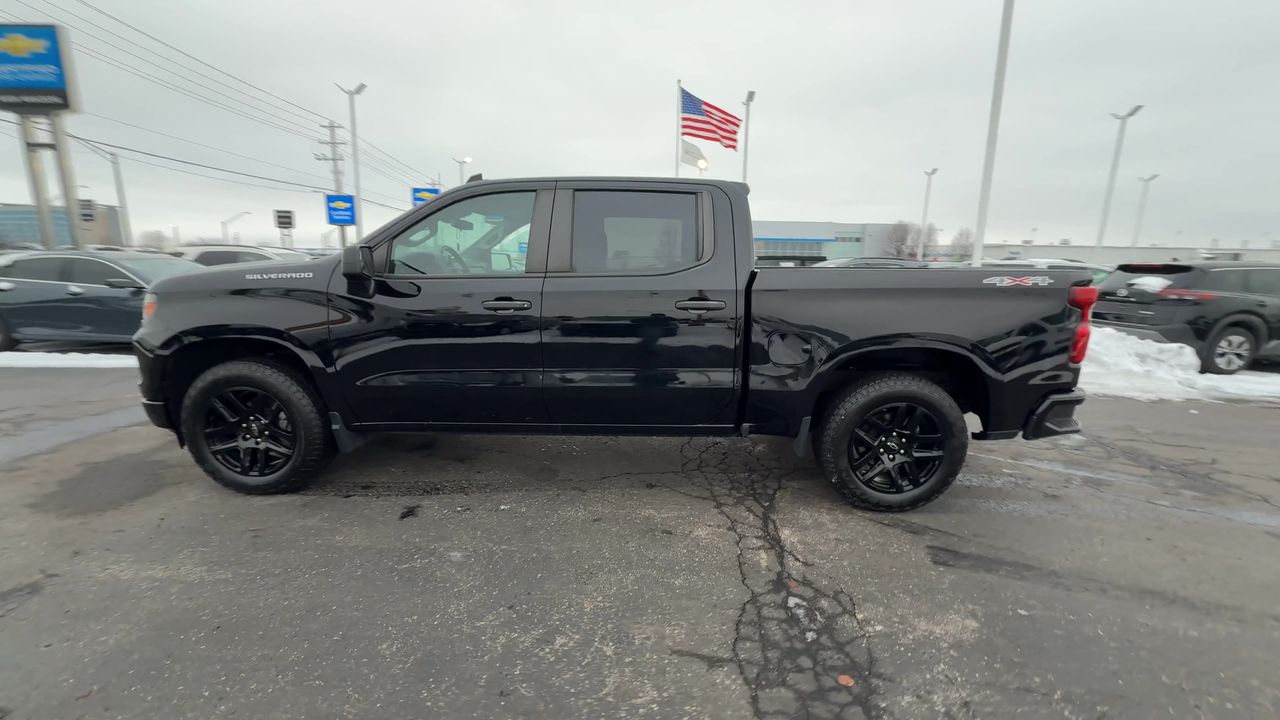 2022 Chevrolet Silverado 1500 Custom