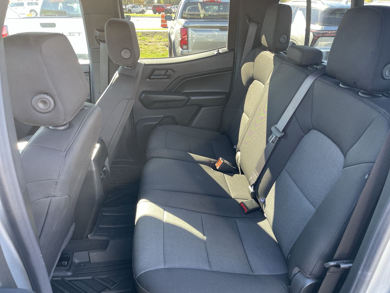 2025 Chevrolet Colorado WT/LT