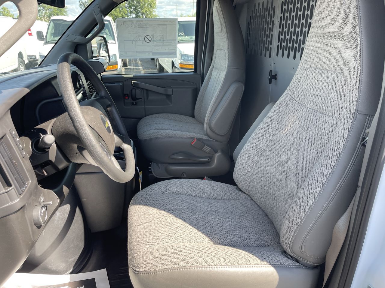 2025 Chevrolet Express Cargo WT