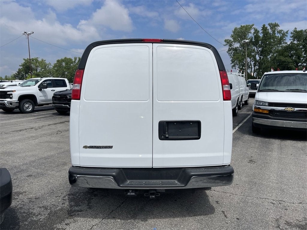 2025 Chevrolet Express Cargo 2500 WT