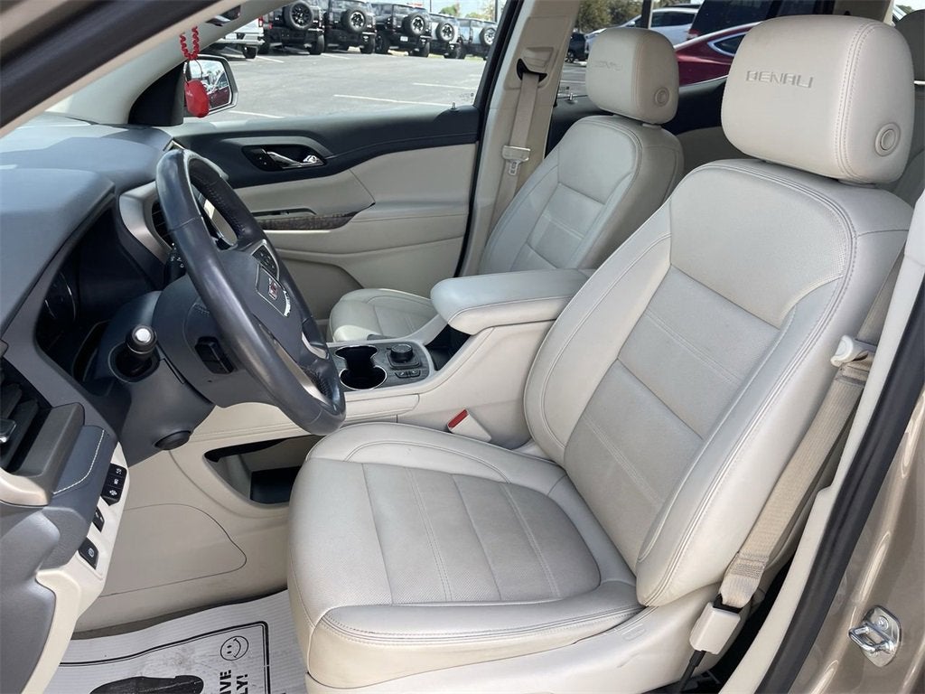 2022 GMC Acadia Denali