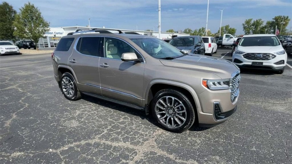 2022 GMC Acadia Denali