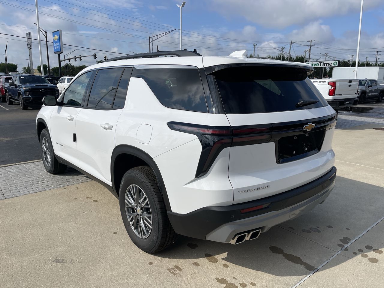2026 Chevrolet Traverse LT