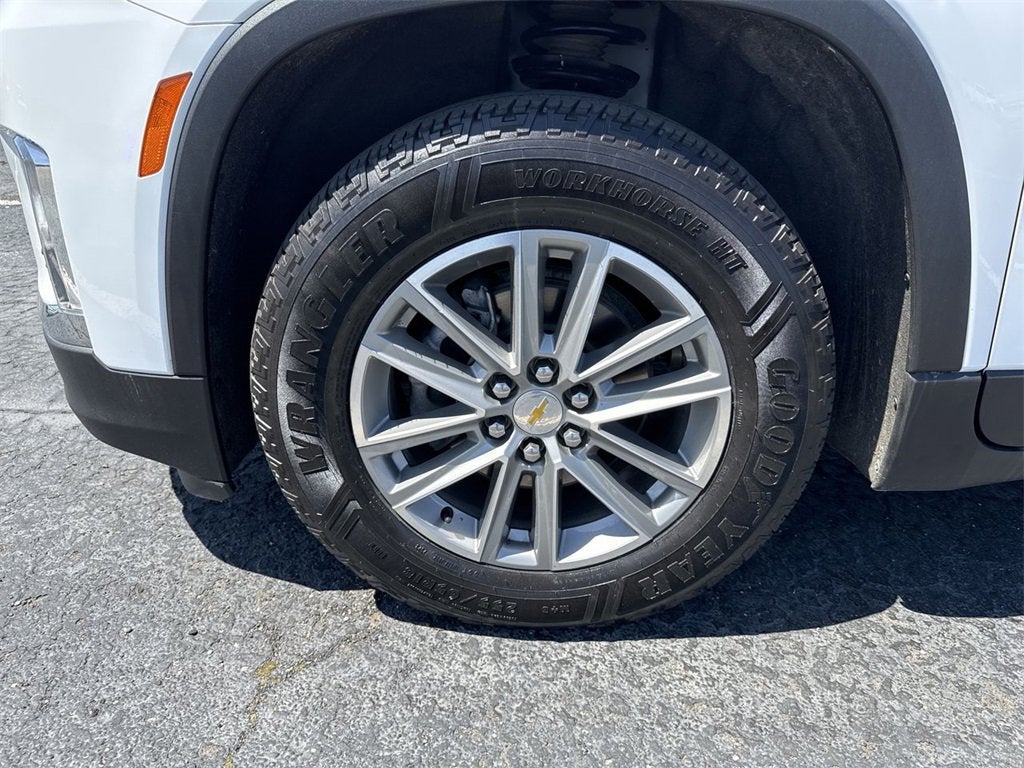 2022 Chevrolet Traverse LT Cloth