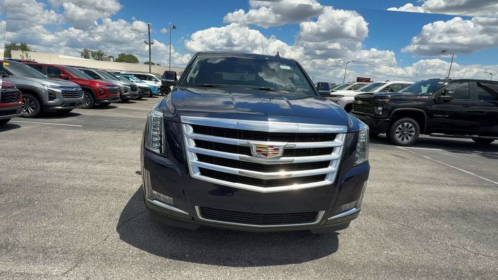2018 Cadillac Escalade Luxury