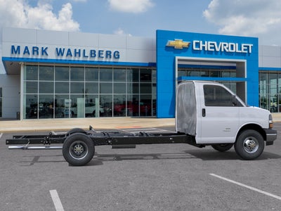 2026 Chevrolet Express Cutaway 4500 2WT
