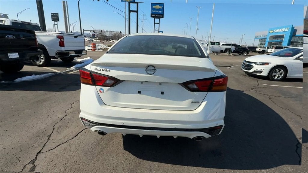 2025 Nissan Altima SV