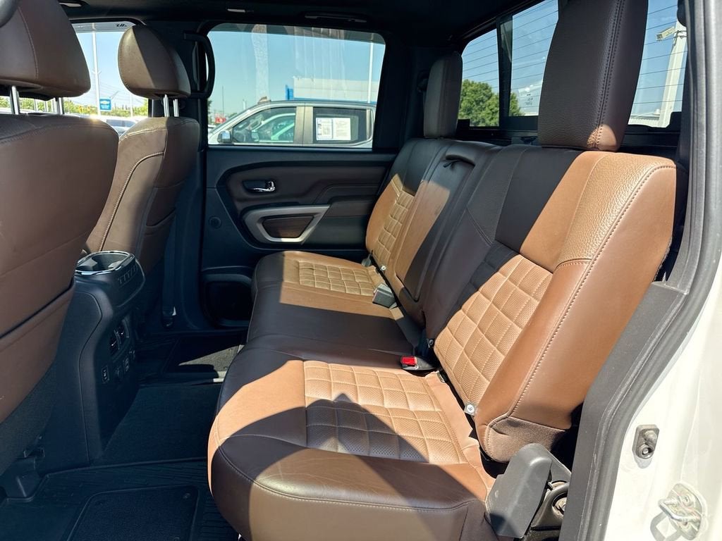 2021 Nissan TITAN Crew Cab Platinum Reserve 4x4