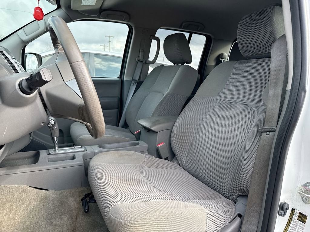 2017 Nissan Frontier SV V6