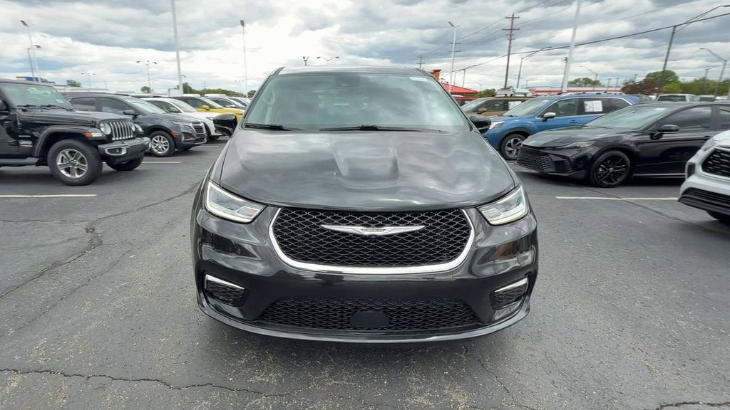 2024 Chrysler Pacifica Hybrid Select