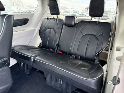 2023 Chrysler Pacifica Hybrid Limited