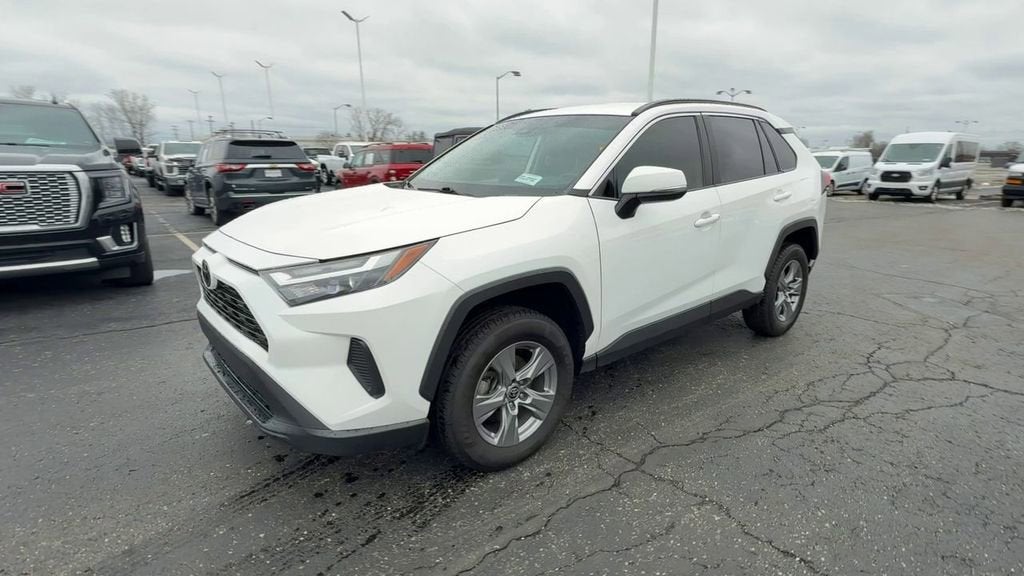 2022 Toyota RAV4 XLE