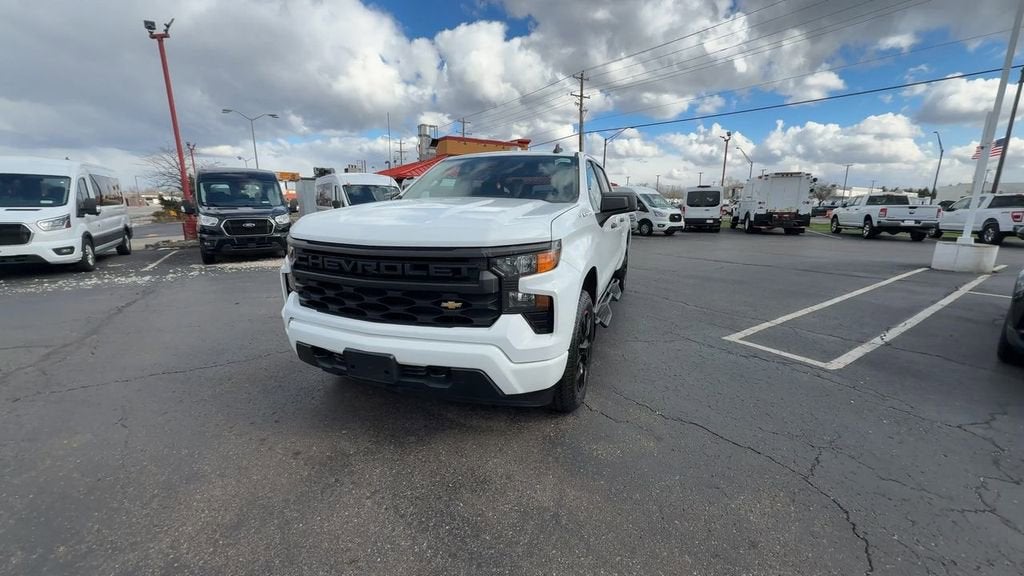 2022 Chevrolet Silverado 1500 Custom