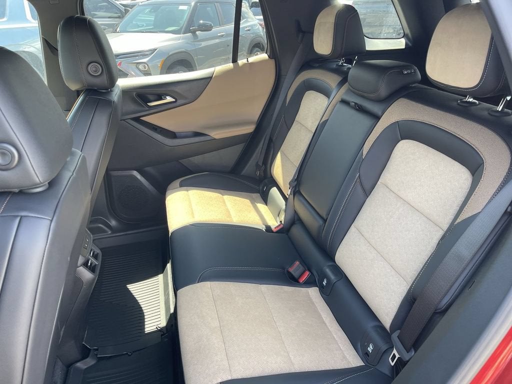 2027 Chevrolet Equinox AWD ACTIV