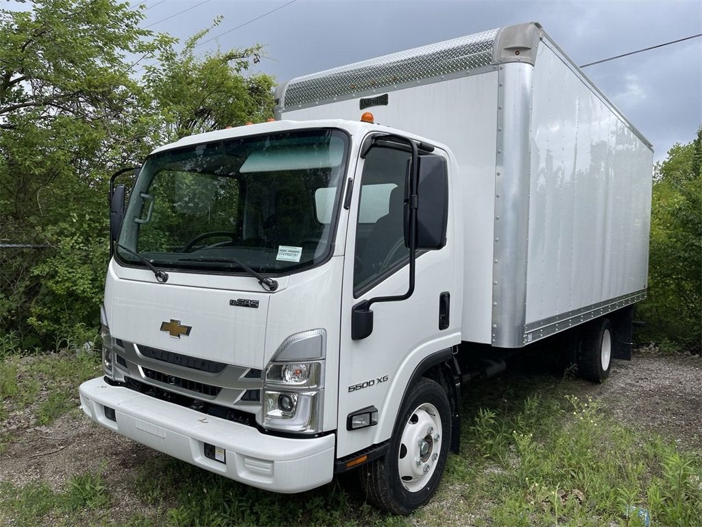 2024 Chevrolet Low Cab Forward 5500 XG 2WD Reg Cab 176