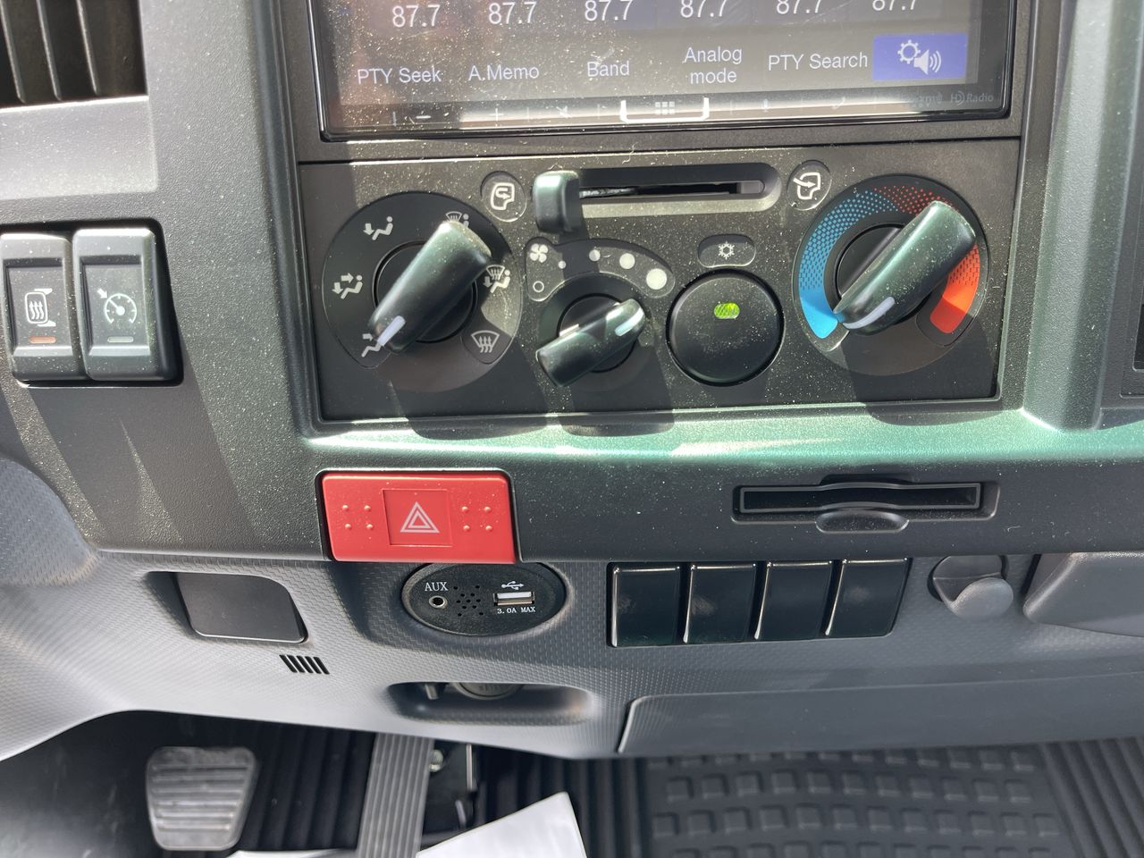2024 Chevrolet Low Cab Forward 5500 XG 2WD Reg Cab 176
