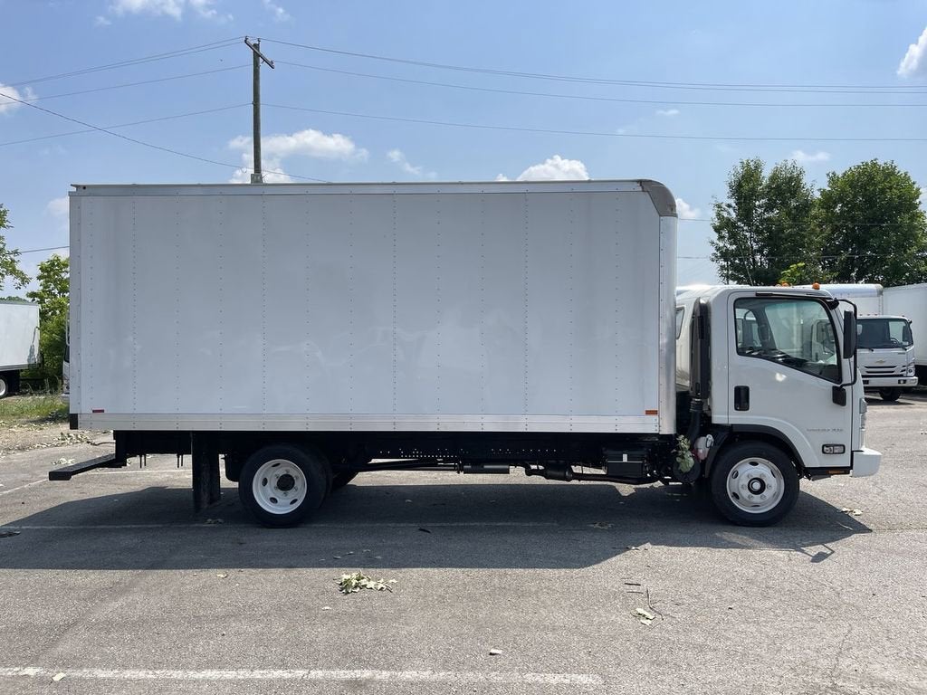 2024 Chevrolet Low Cab Forward 5500 XG 2WD Reg Cab 176