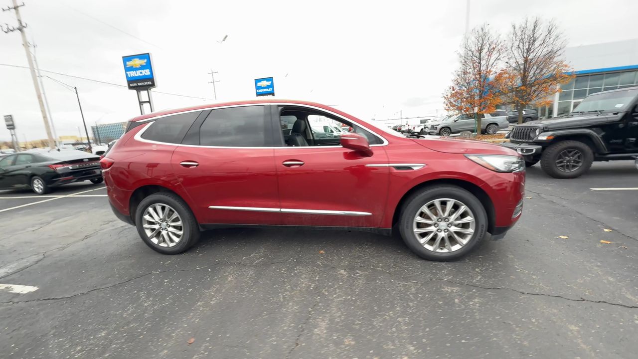 2020 Buick Enclave Essence