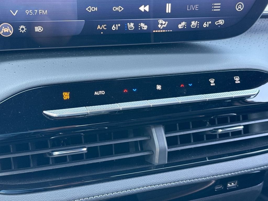 2025 Buick Enclave Avenir