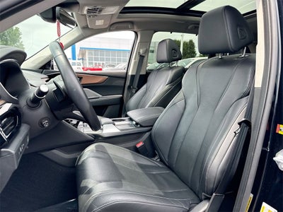 2022 Acura MDX w/Technology Package