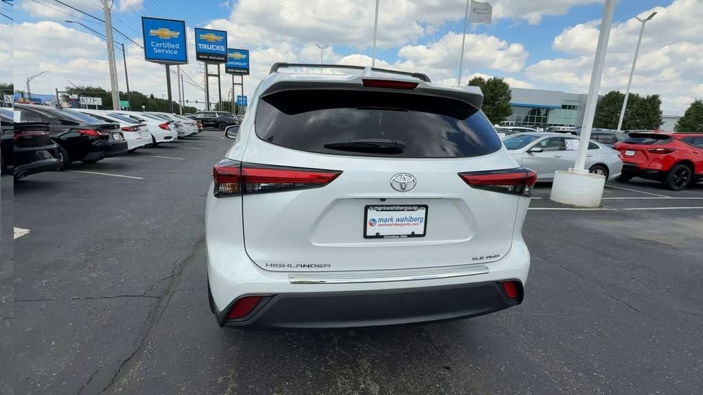 2023 Toyota Highlander XLE