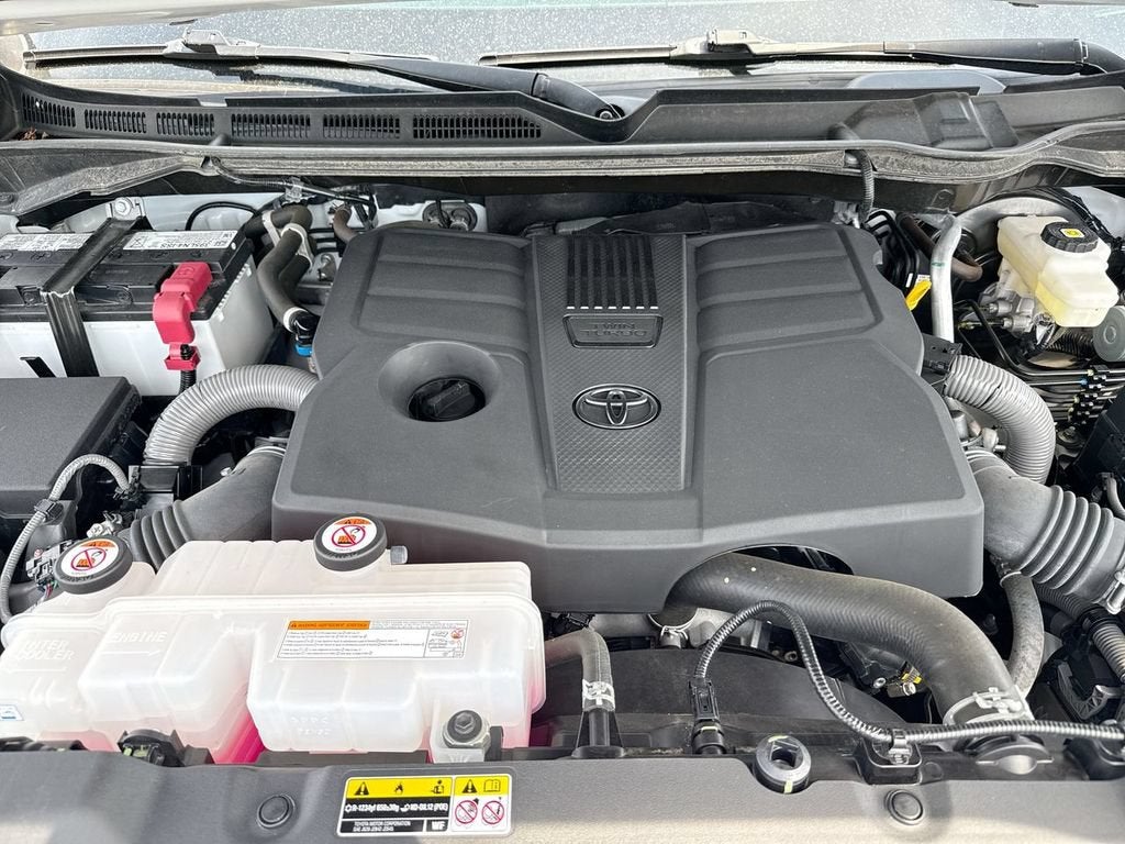 2024 Toyota Tundra 4WD SR5