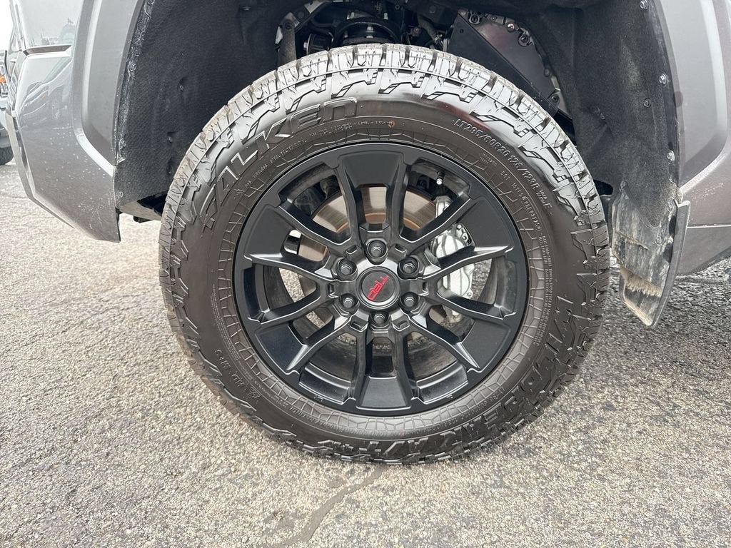 2026 Toyota Tundra Limited CrewMax 5.5' Bed
