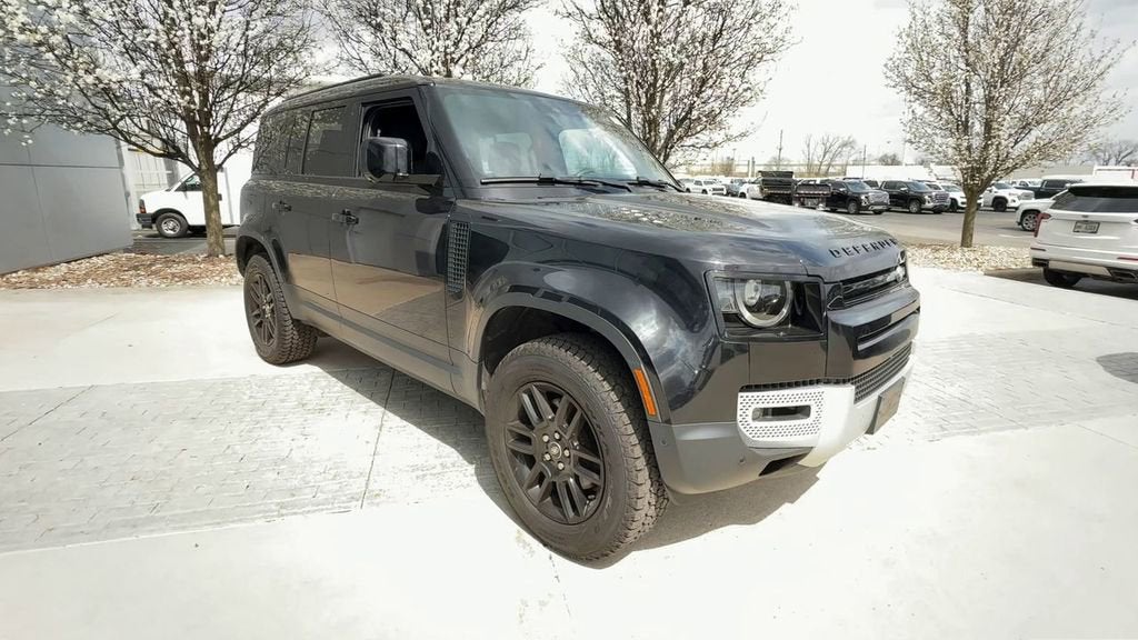 2025 Land Rover Defender S