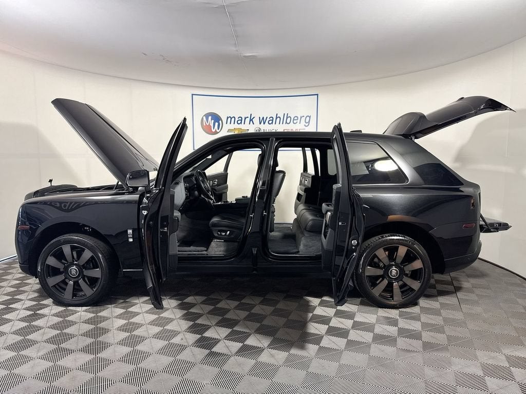 2020 Rolls-Royce Cullinan Base