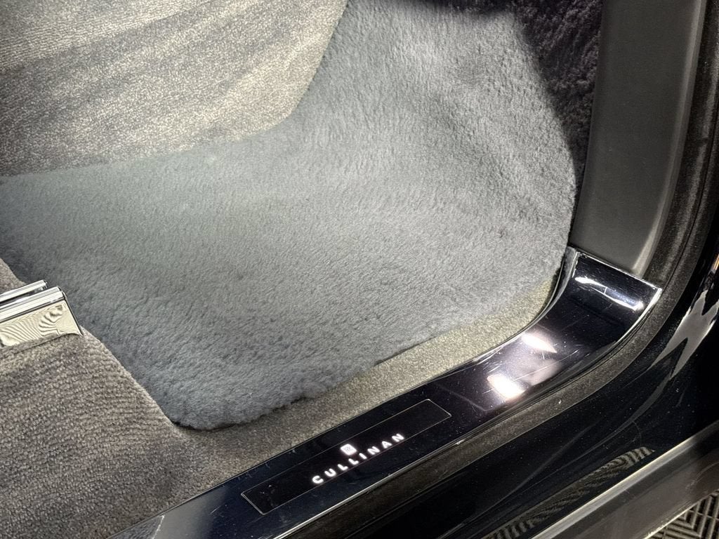 2020 Rolls-Royce Cullinan Base