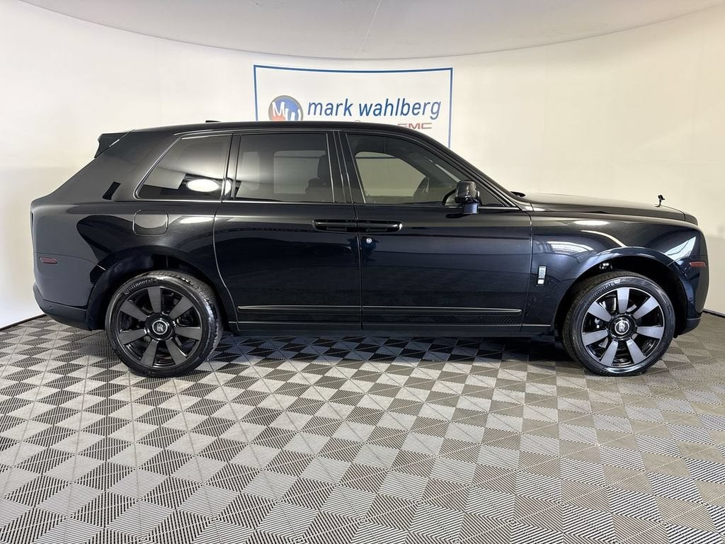 2020 Rolls-Royce Cullinan Base