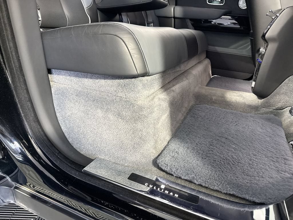 2020 Rolls-Royce Cullinan Base