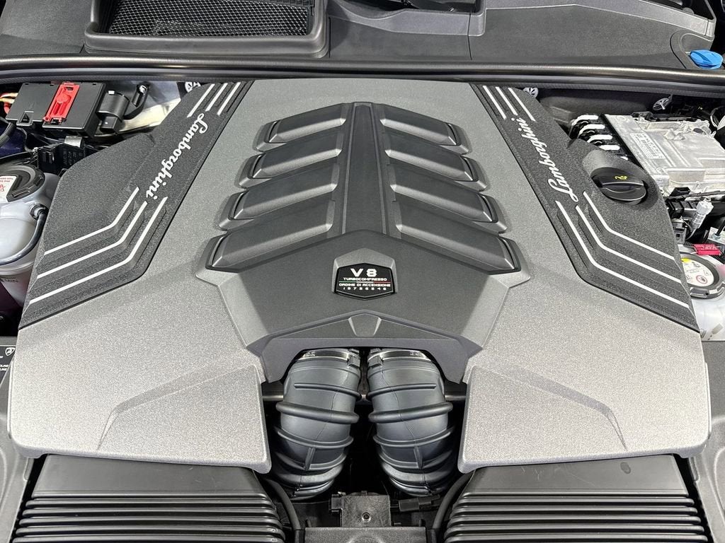 2025 Lamborghini Urus SE