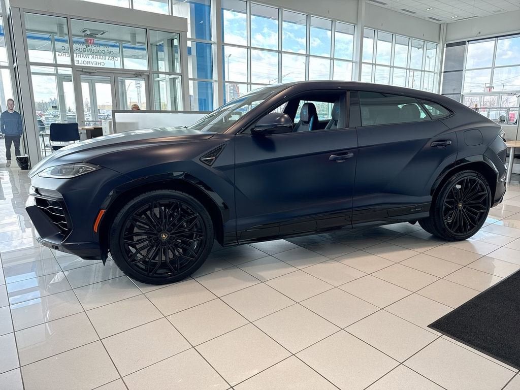 2025 Lamborghini Urus SE