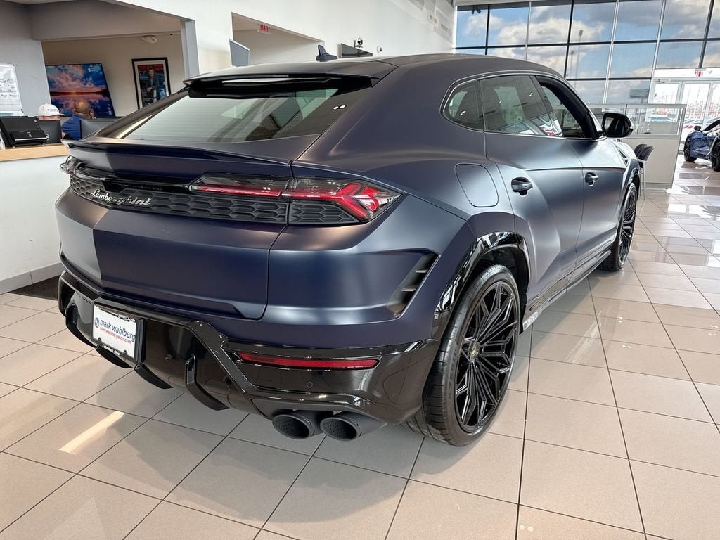 2025 Lamborghini Urus SE