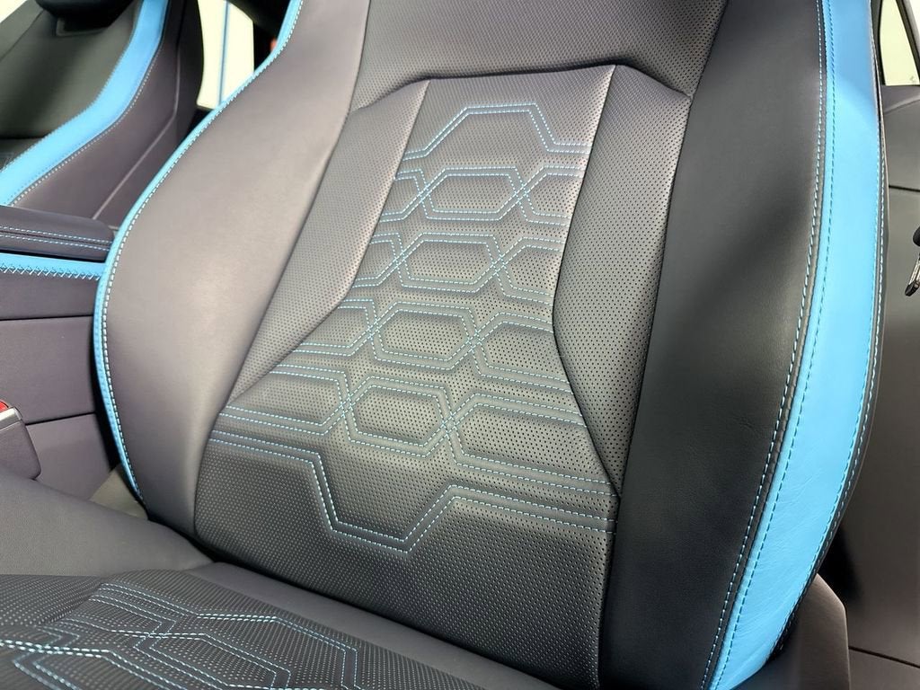 2025 Lamborghini Urus SE