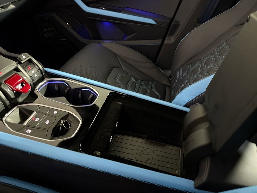 2025 Lamborghini Urus SE