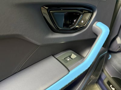 2025 Lamborghini Urus SE