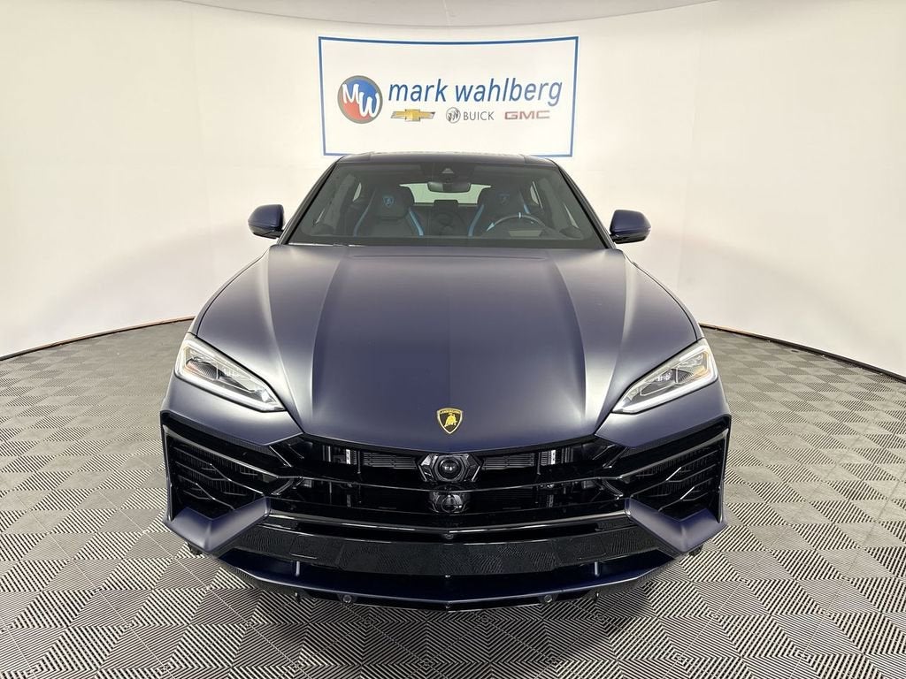 2025 Lamborghini Urus SE