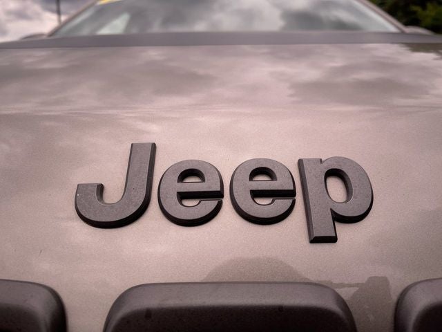 2020 Jeep Cherokee Trailhawk