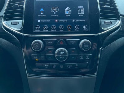 2020 Jeep Grand Cherokee Laredo