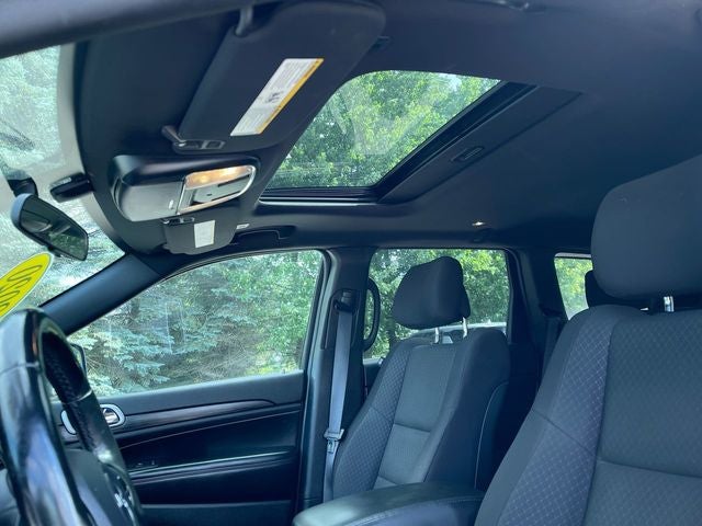 2020 Jeep Grand Cherokee Laredo
