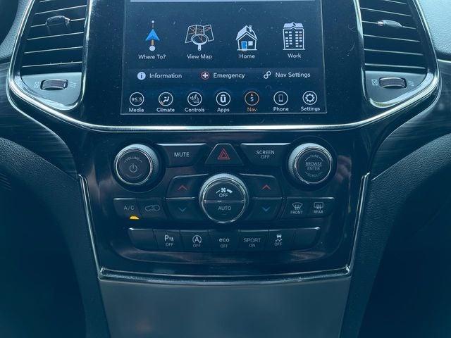 2020 Jeep Grand Cherokee Laredo